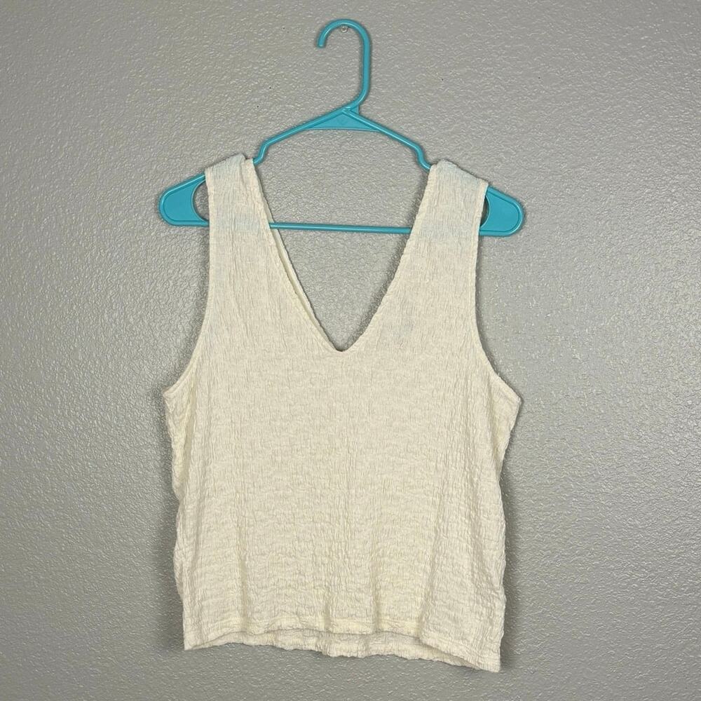 A New Day Size Large Textured Cream V-Neck Sleeveless Cotton Blend Tank Top